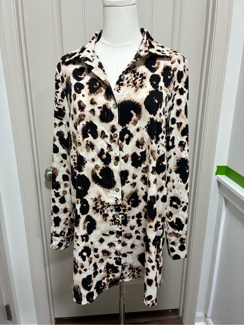 entro Animal-Print Button Front Tunic in Ivory, Black & Brown